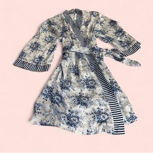 Vintage White and Blue Striped Floral Silk Robe